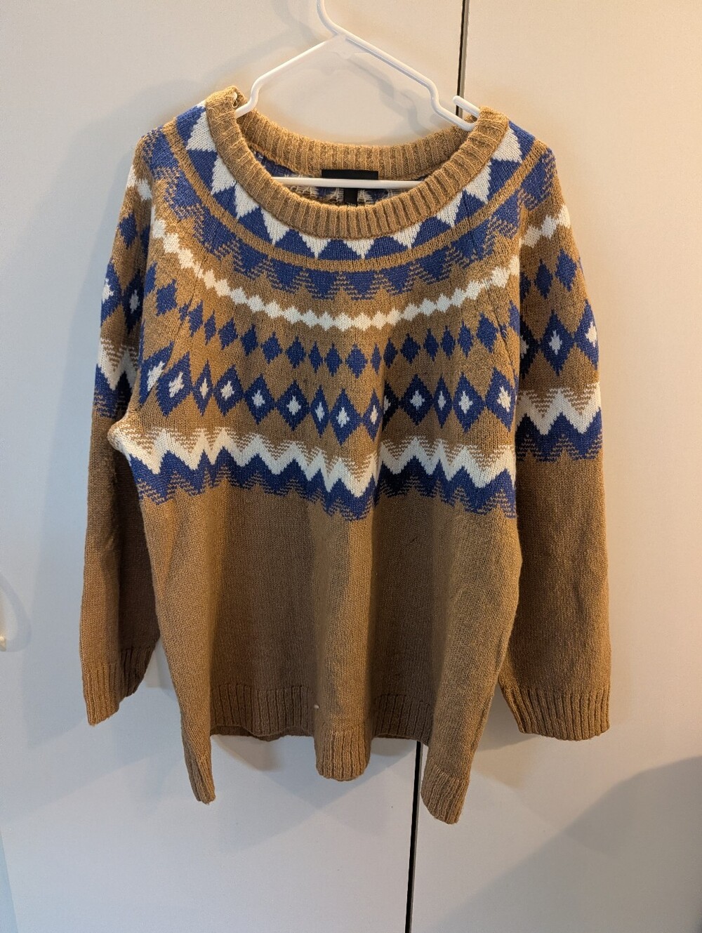 Lane Bryant 22/24 Camel Fair Isle Crewneck Sweater with Blue & White Pattern